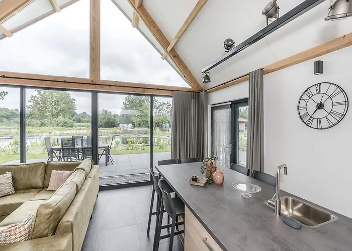 Luxury Country Retreat With A Pond For 6 676 Casa vacanze Baarle-Nassau